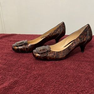 Cole Hann ladies, kitten heels, 6 1/2 B made in Brazil